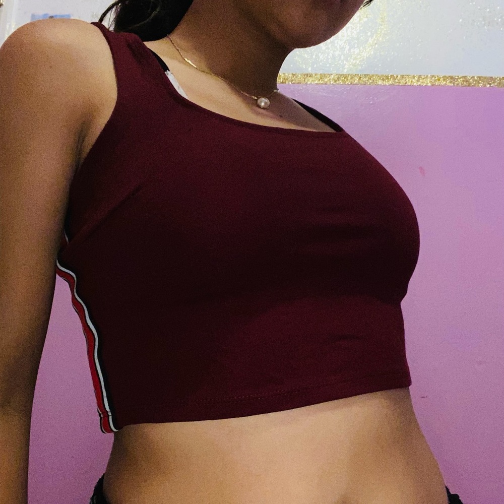Crop top color wine with stripes❤️